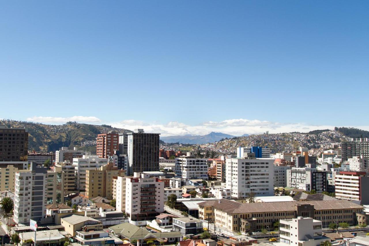 The Penthouse Lodge Quito Exterior photo